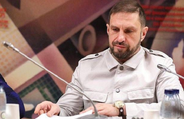 Заставь дурака... Как депутат Кузнецов театры пугал