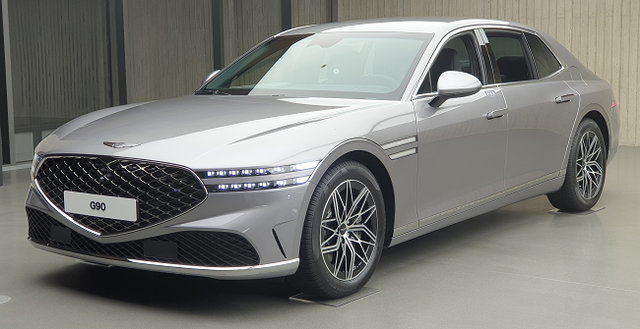     Genesis G90   