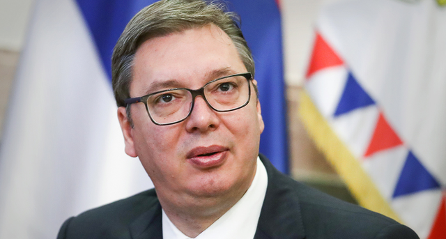 Вучич заявил, что Сербия не будет признавать Косово и потребовал найти компромисс