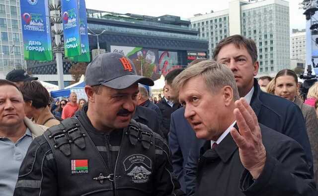Депутат Госдумы Александр Хинштейн обвинил мэра Локтя в отсутствии здравого смысла и вранье