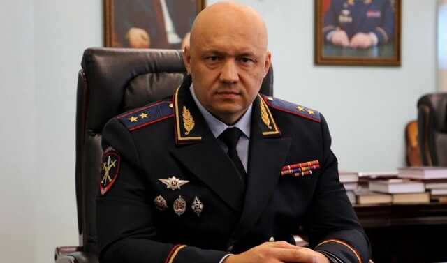 Золотой пистолет для генерала