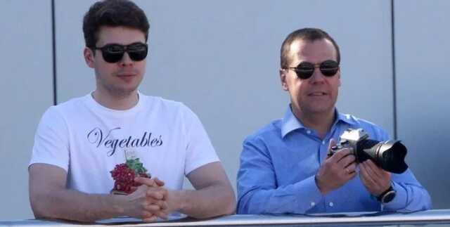 "Вселенная" в созвездии младшего Медведева