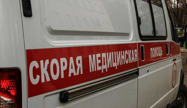 Пострадавшего во время стрельбы военкома доставили в операционную