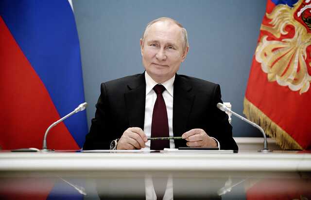 Россияне назвали Путина, Шойгу и Лаврова современными символами страны