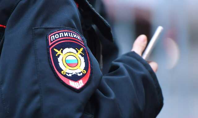 В Подмосковье сотрудники полиции начали раздавать повестки в ресторанах