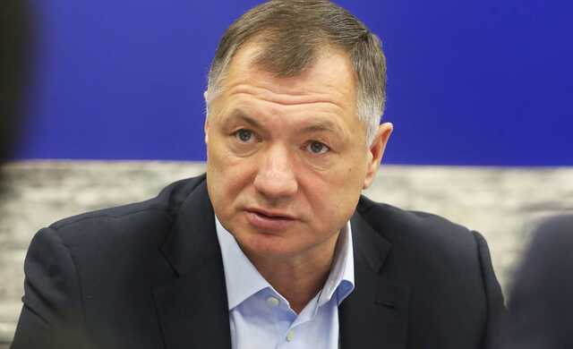 Марат Хуснуллин сообщил, что на Крымском мосту запущено движение по обеим полосам