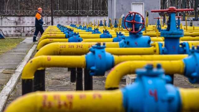 Европа продолжила накопление газа из-за теплой погоды в регионе