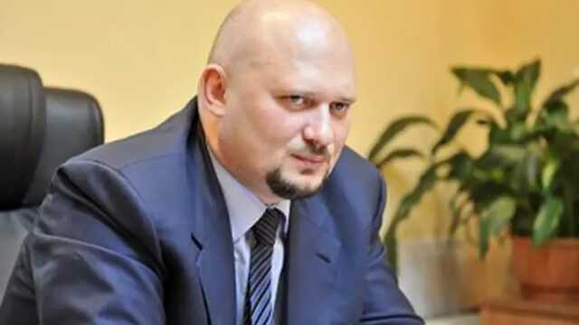 "Адмиралы" и "контры" российской оборонки