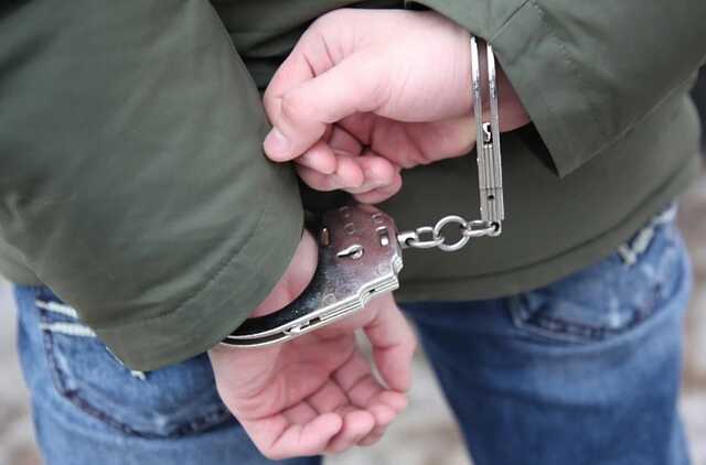 Мигранту из Таджикистана предъявили обвинение в насилии над тремя россиянками