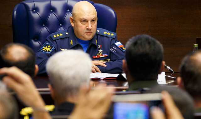 Суровикин сообщил о стягивании ВСУ всех резервов на передовую