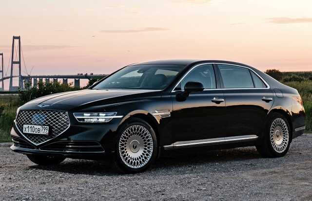 АО «Росагролизинг» нуждается в представительском седане Hyundai Genesis G90L за 17,9 млн рублей