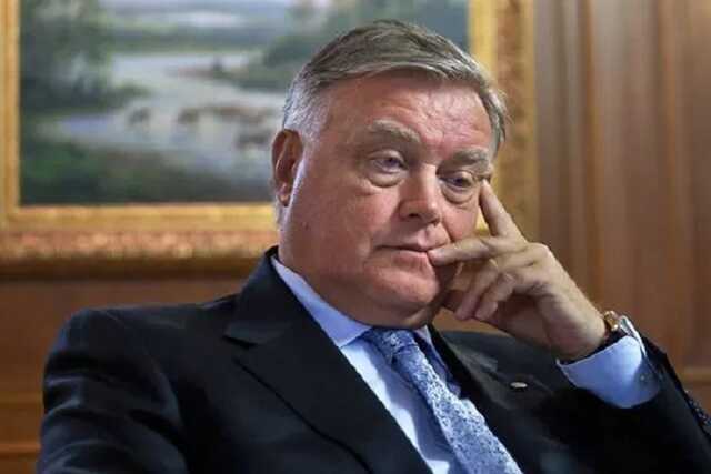 Плач Якунина и откровения Чемезова