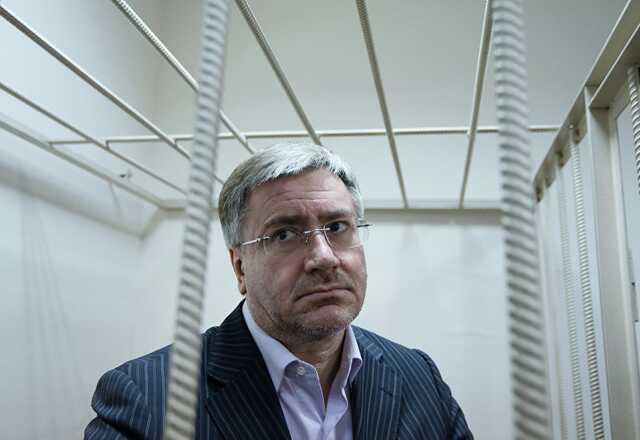 «Межпромбанк» настаивает на банкротстве экс-замглавы Ростуризма Дмитрия Амунца