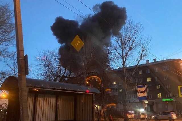 В Иркутске на дом упал военный самолет
