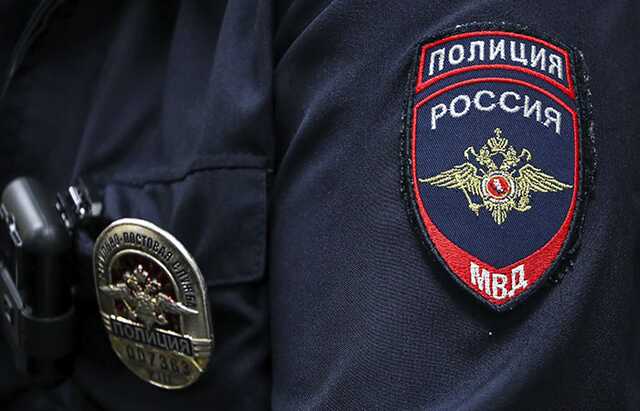 В Москве жена застукала мужа с любовницей и вызвала в квартиру полицию