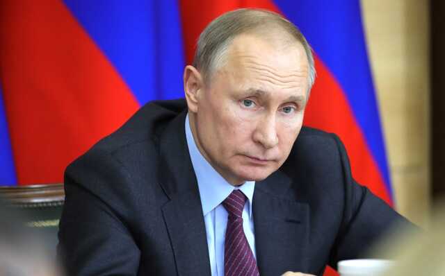 Путин призвал власти не прятаться за бюрократией