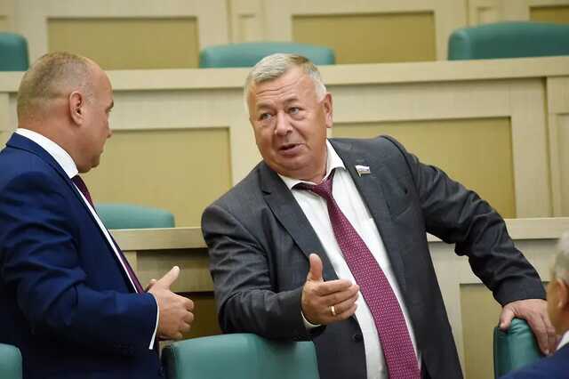 Экс-сенатор и бройлер