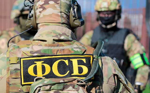 ФСБ обнаружила принадлежащий ОПГ тайник с оружием