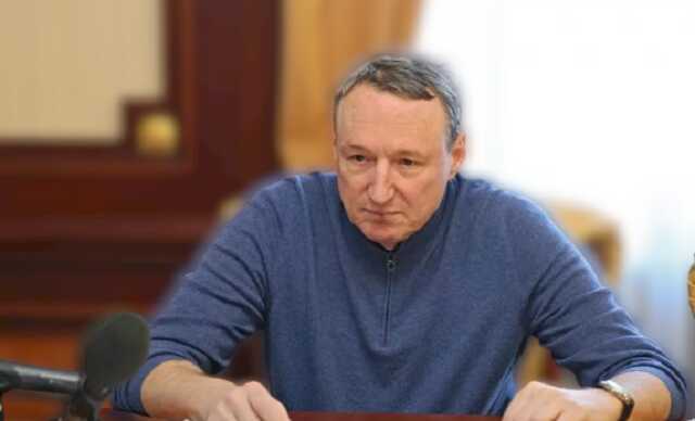 «Офшорный» Моносов держит «курс» на «Маяк»