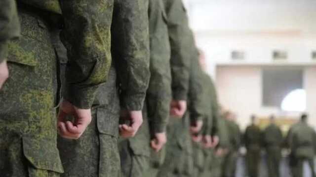 Мобилизованные устроили драку на Ленинском рынке в Омске
