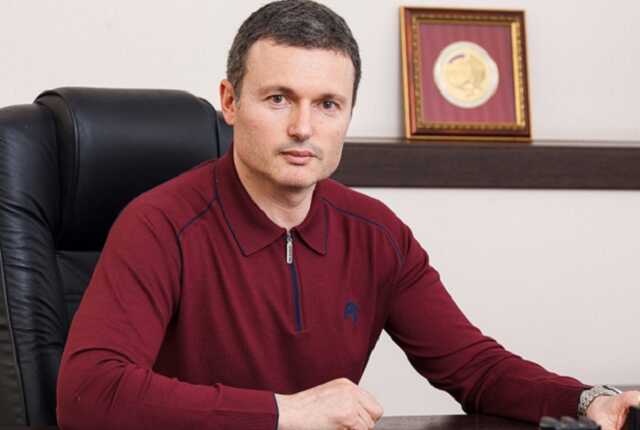 «У Ильюши всё так плохо?» Челябинский коммерсант-депутат Мительман подался к Бузовой