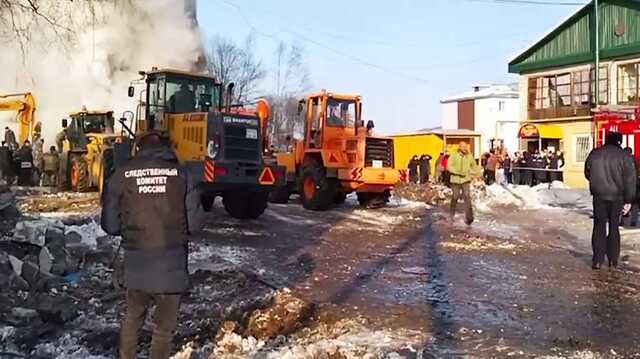 На место взрыва на Сахалине дополнительно отправили спасателей МЧС