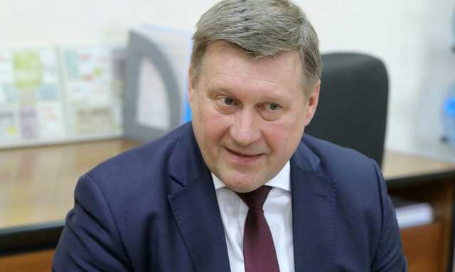 Что «курит» мэр Новосибирска мистер Локоть?