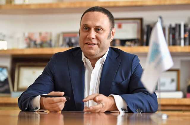 Редмонд Генса не красит