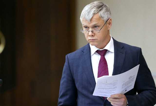 Валерий Гартунг: что известно о непотопляемом политике