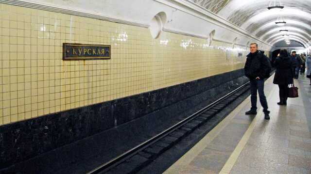 14-летняя школьница погибла в московском метро