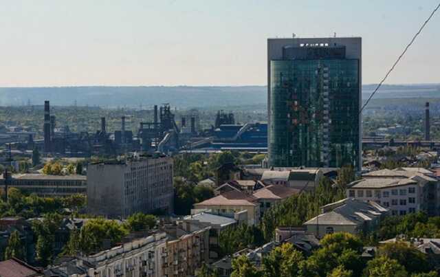В центре Донецка произошла серия взрывов