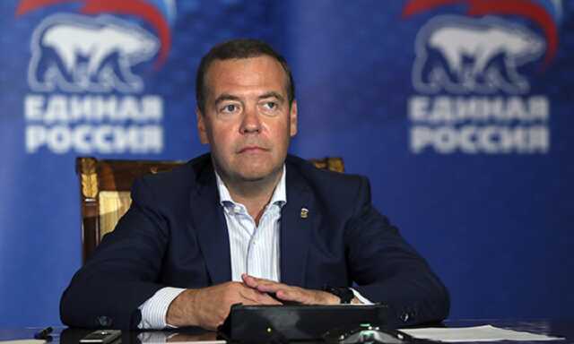 Медведев посчитал дурацким решение по потолку цен на газ по двум причинам