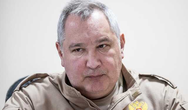 Рогозину провели операцию по извлечению осколка