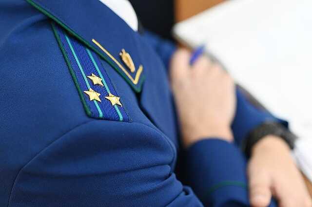 Санитарку российского детдома обвинили в издевательствах над немой девочкой