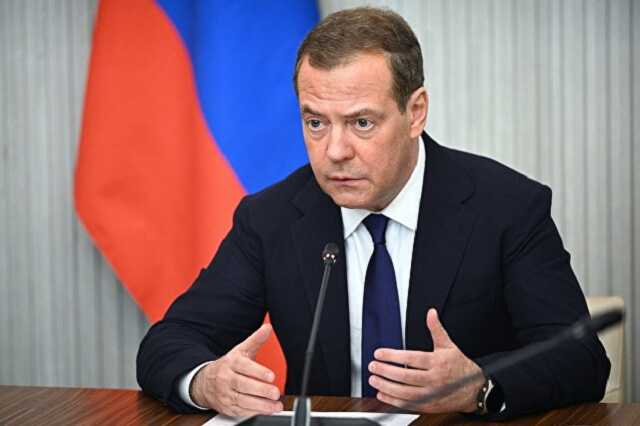 «Свиньи не имеют никакой веры»: Медведев сделал выводы после отказа Украины от перемирия