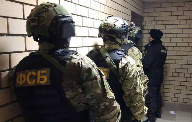 Московские нацболы заявили об обыске в своей штаб-квартире