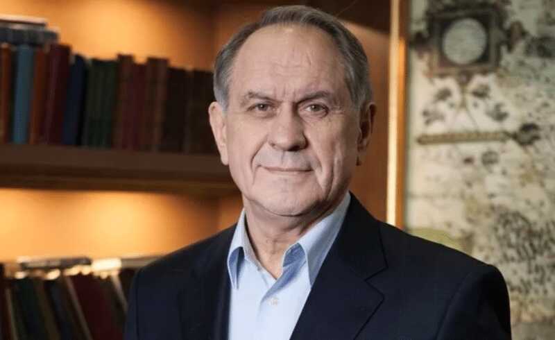 Актёр Валерий Афанасьев госпитализирован в Москве