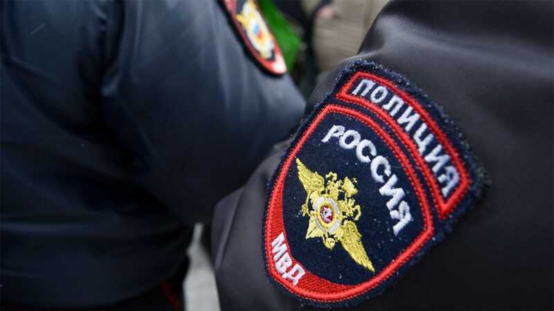 Российские подростки напали на девятилетнюю девочку и ее мать из-за сигареты