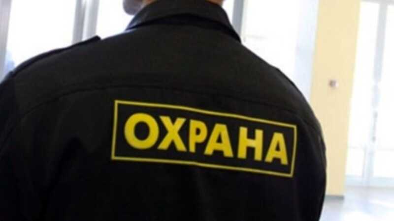 Охранник в минус 37 отказался пустить в детсад пришедшего до открытия ребенка