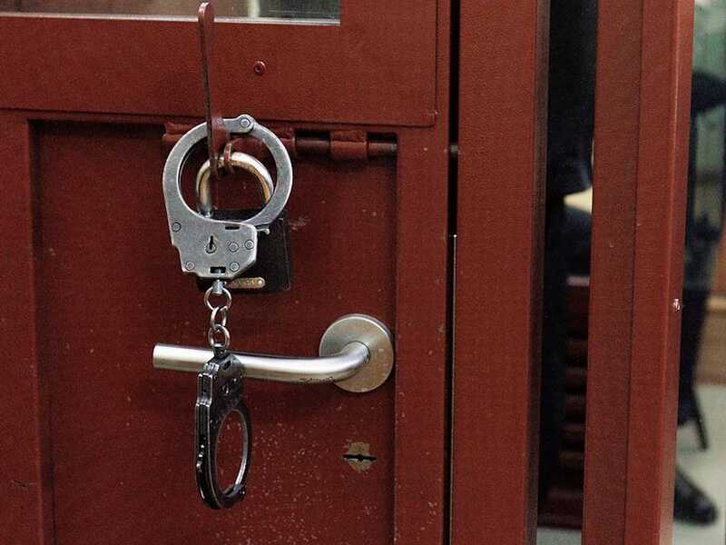 Замглавы миграционного управления ГУ МВД Москвы вернули в СИЗО