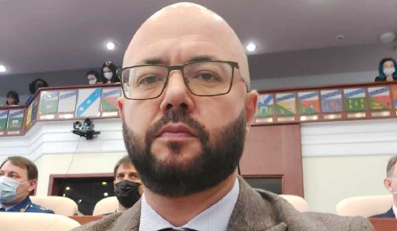 Курский депутат Васильев пообещал не сдаваться петухам