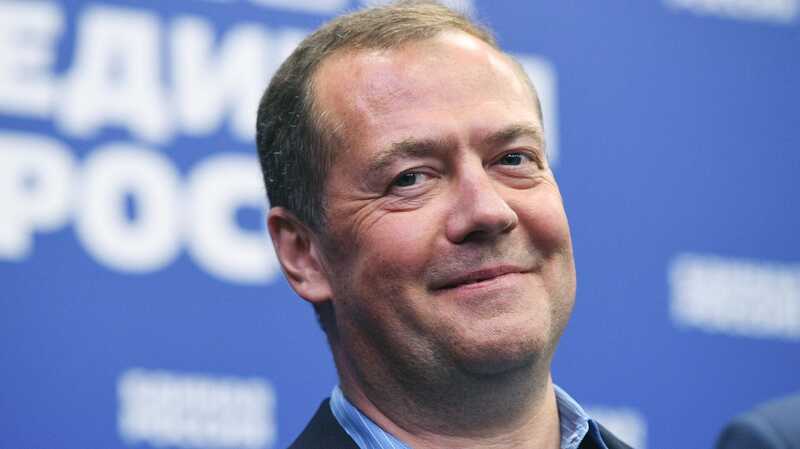 Медведев рассказал о провале западных санкций против России