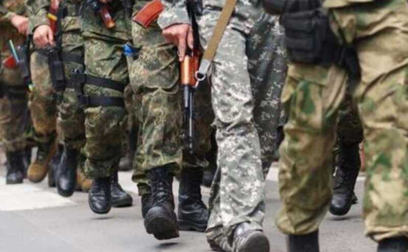 В Москве военных набирают по объявлениям