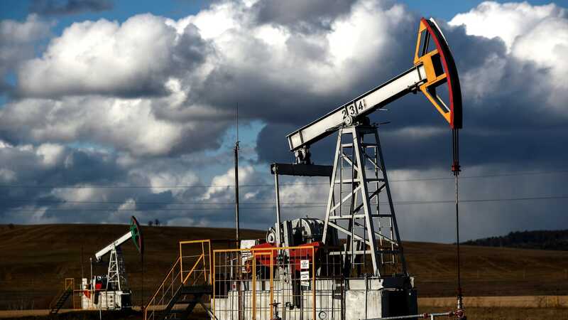 Индия закупает у России нефть со скидкой и перепродает ее западным странам