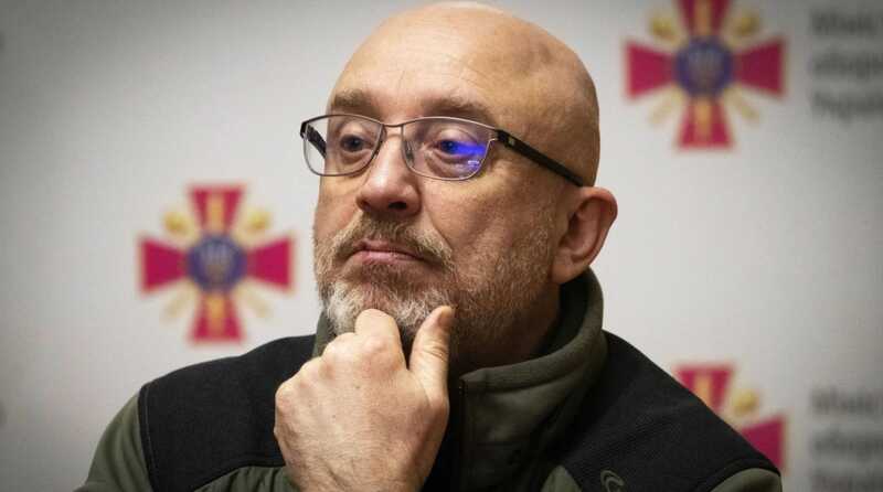 Министр обороны Украины Резников покинет пост, его место займет глава разведки Буданов