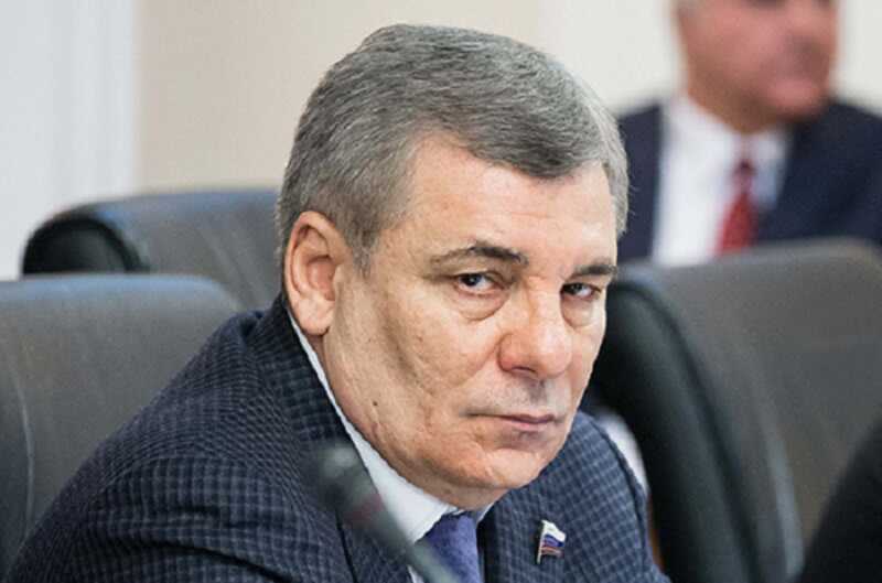 Каноков "прокатит" капиталы на Запад