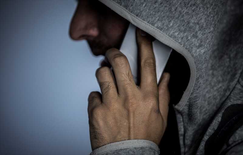"Думала не выживу": Как коллекторы-иностранцы из "М.Б.А. Финансы" кошмарят в России должников