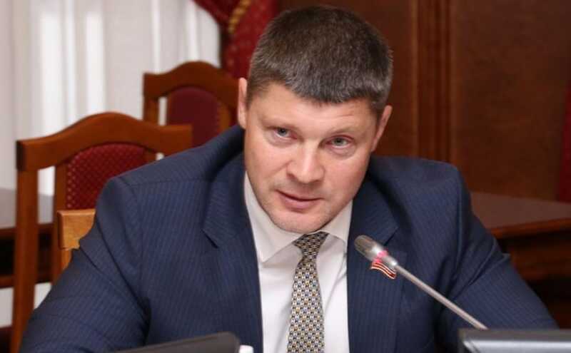 Депутатские закрома «бедного» Сичкарёва, или незадекларированные миллионы рублей и тайные дома в Германии