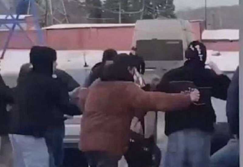В Москве мигранты избили россиянина ногами, потому что он заступился за 15-летнюю девочку