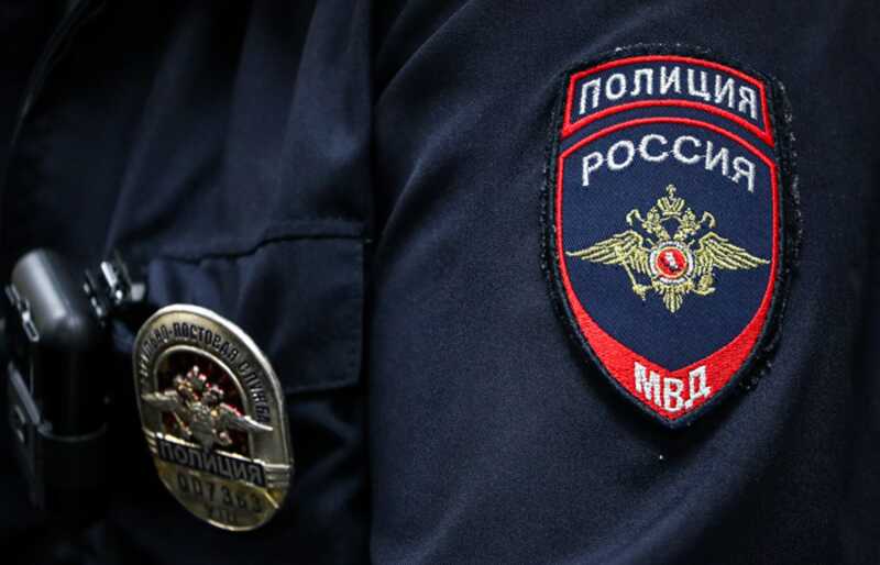 Российских полицейских задержали за попытку откупиться от дела о взяточничестве